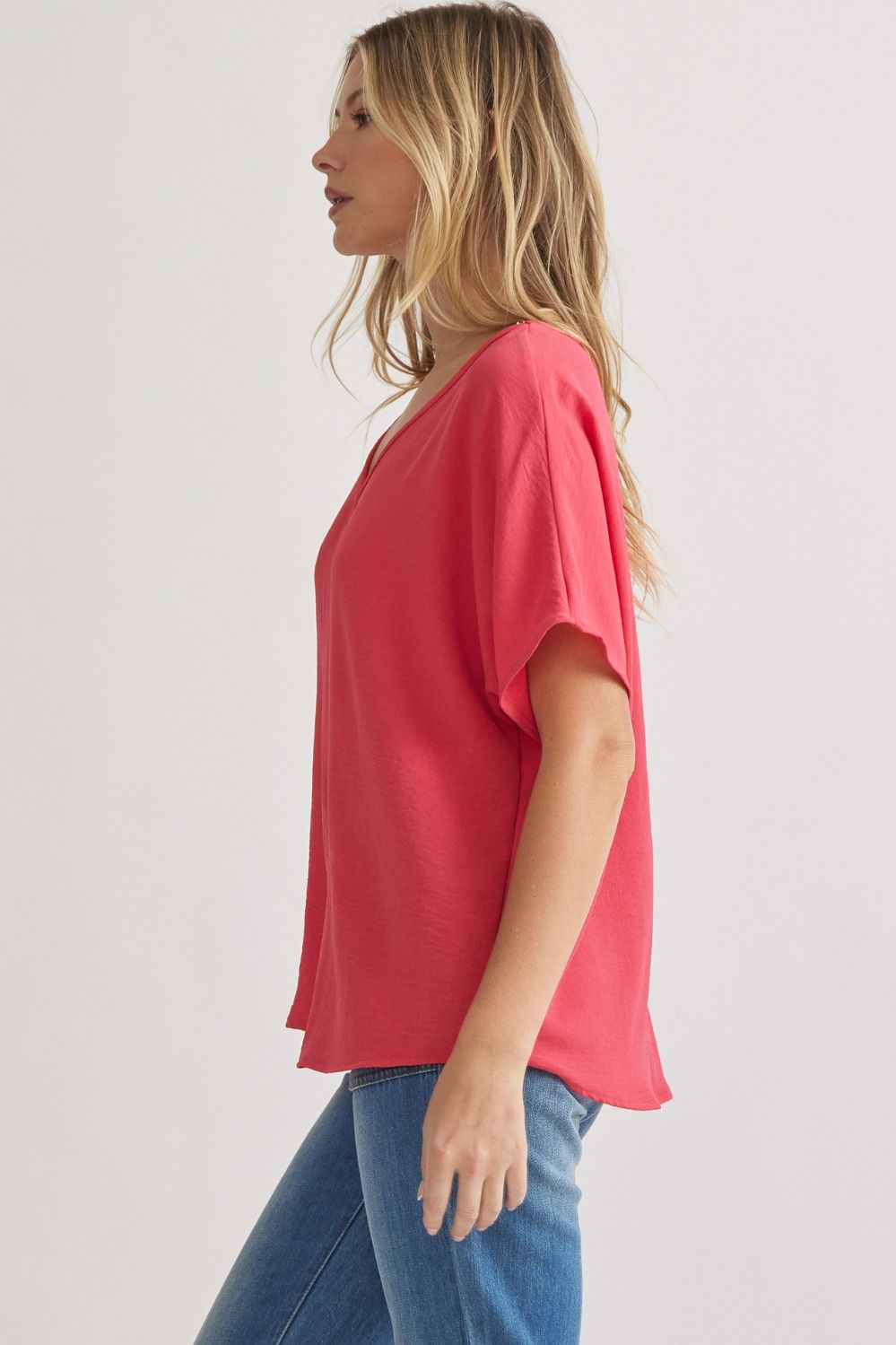 Light Weight Solid V-neck Top