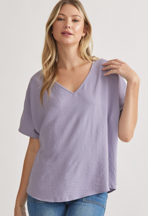 Light Weight Solid V-neck Top