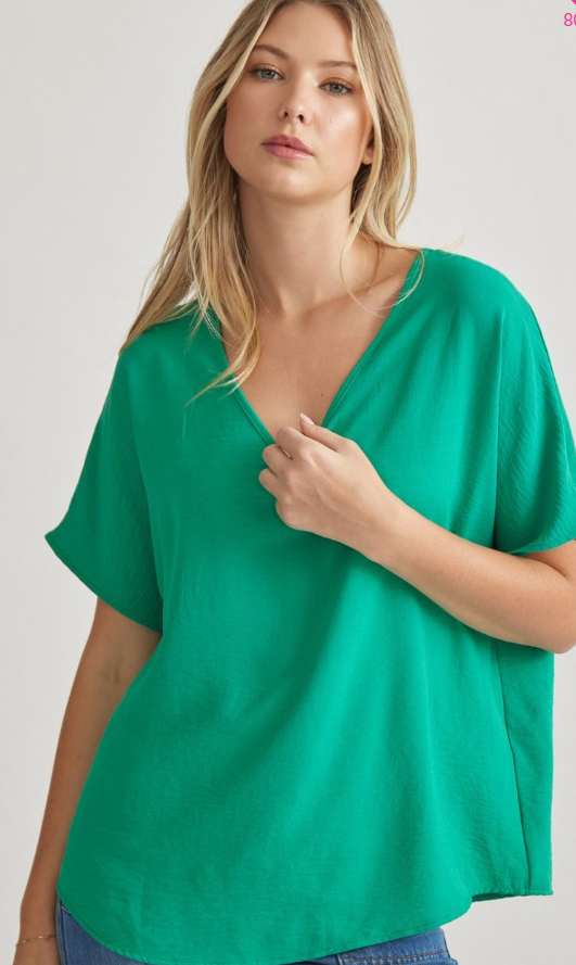 Light Weight Solid V-neck Top